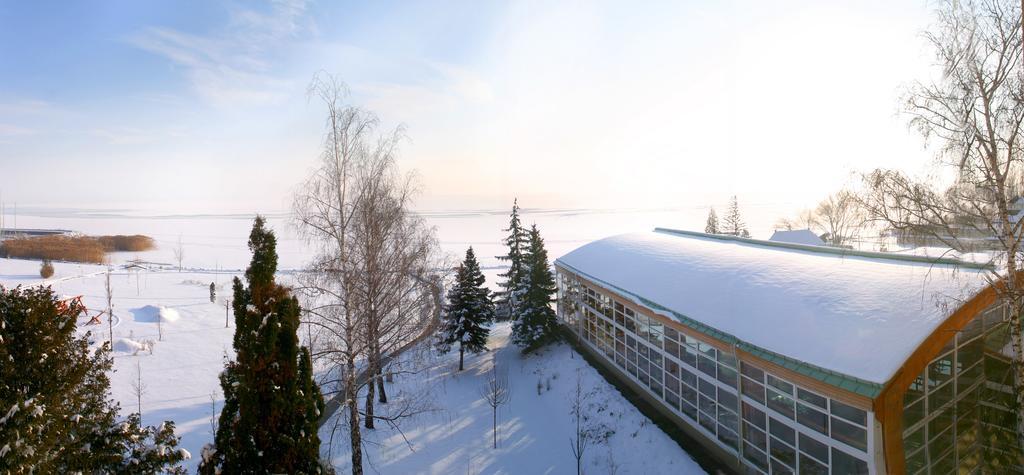 Hotel Marina Port Balatonkenese Exterior foto